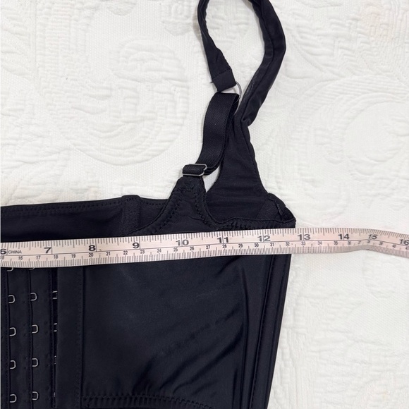 Urban Outfitters Out From Under Lovestruck Micro Corset in Black Size Small - Picture 11 of 13